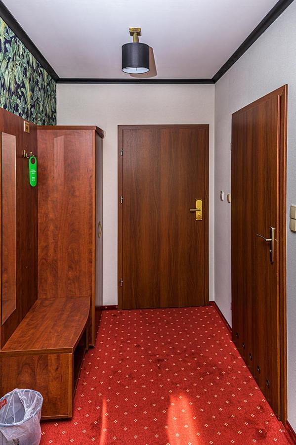Hotel Stara Gorzelnia Licheń Esterno foto