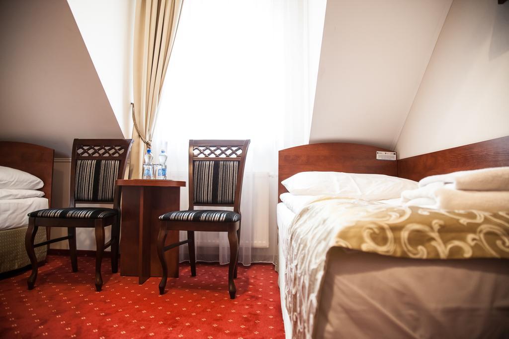 Hotel Stara Gorzelnia Licheń Camera foto