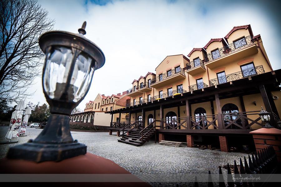 Hotel Stara Gorzelnia Licheń Esterno foto