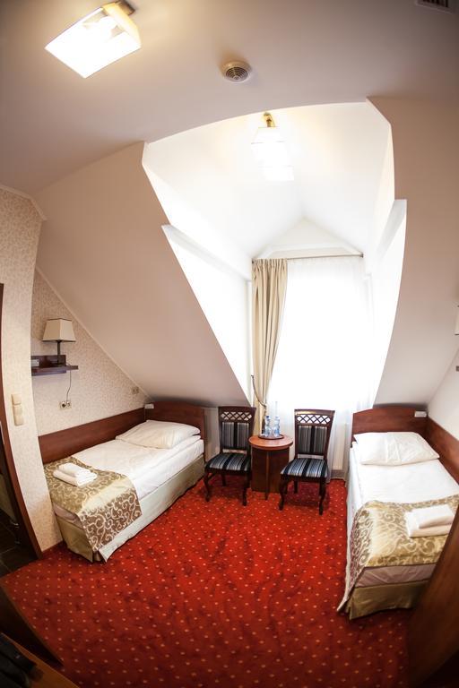 Hotel Stara Gorzelnia Licheń Camera foto
