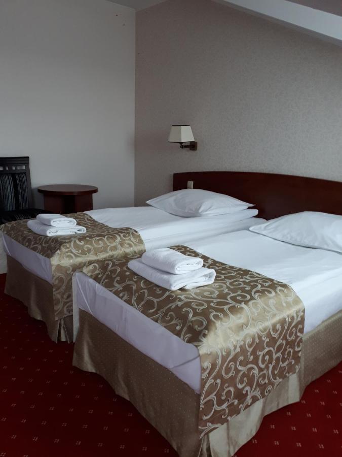 Hotel Stara Gorzelnia Licheń Esterno foto