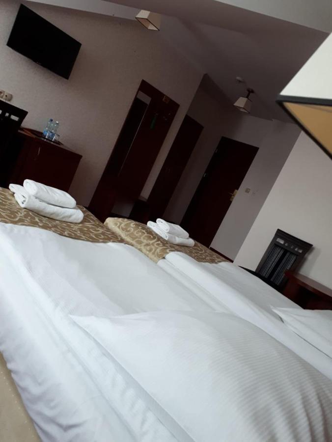 Hotel Stara Gorzelnia Licheń Esterno foto